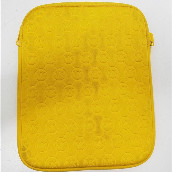 Michael Kors Mini Tablet Case 8x10 - Picture 2 of 3